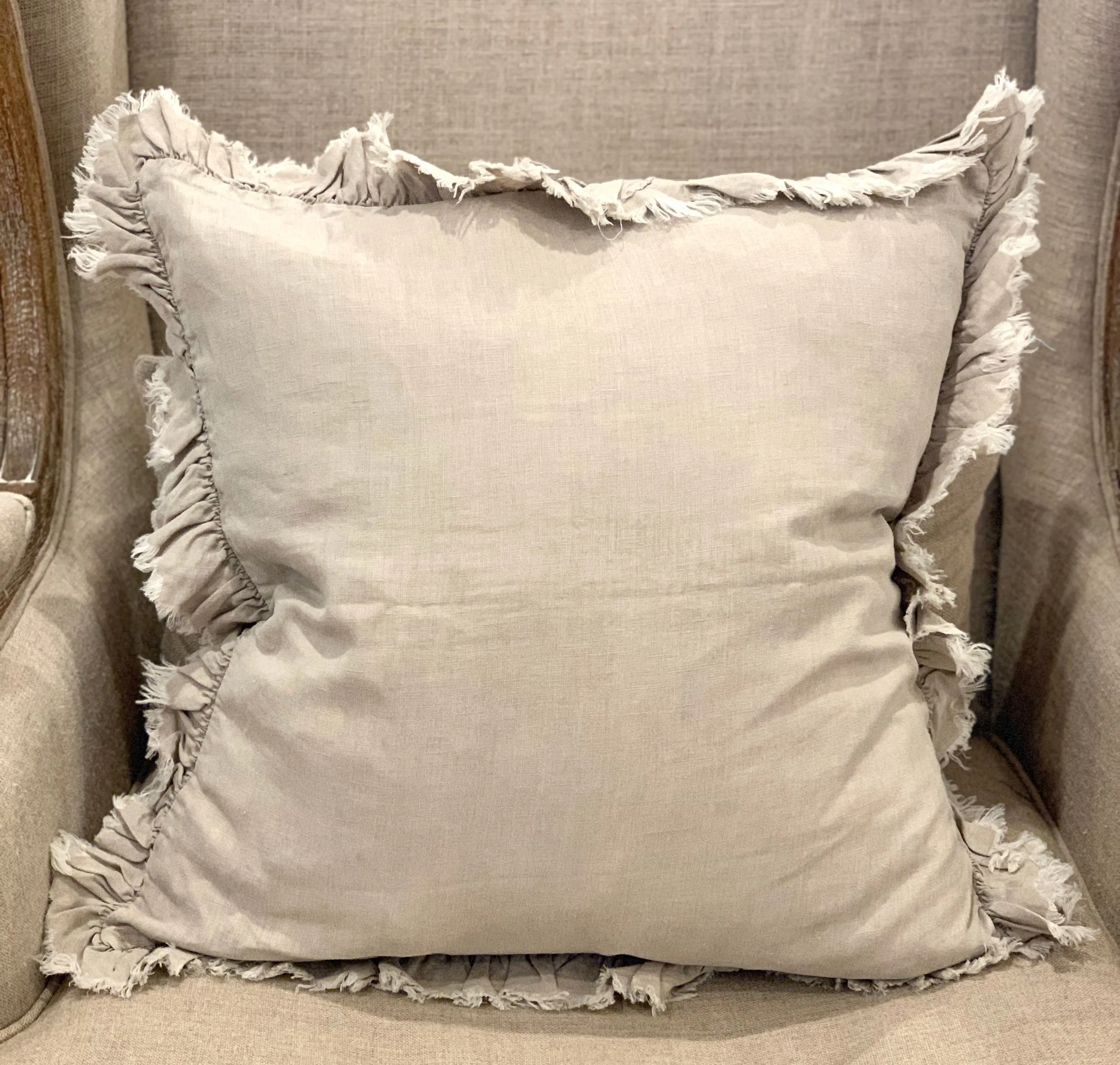 20x20 Ruffled Edge Pillow