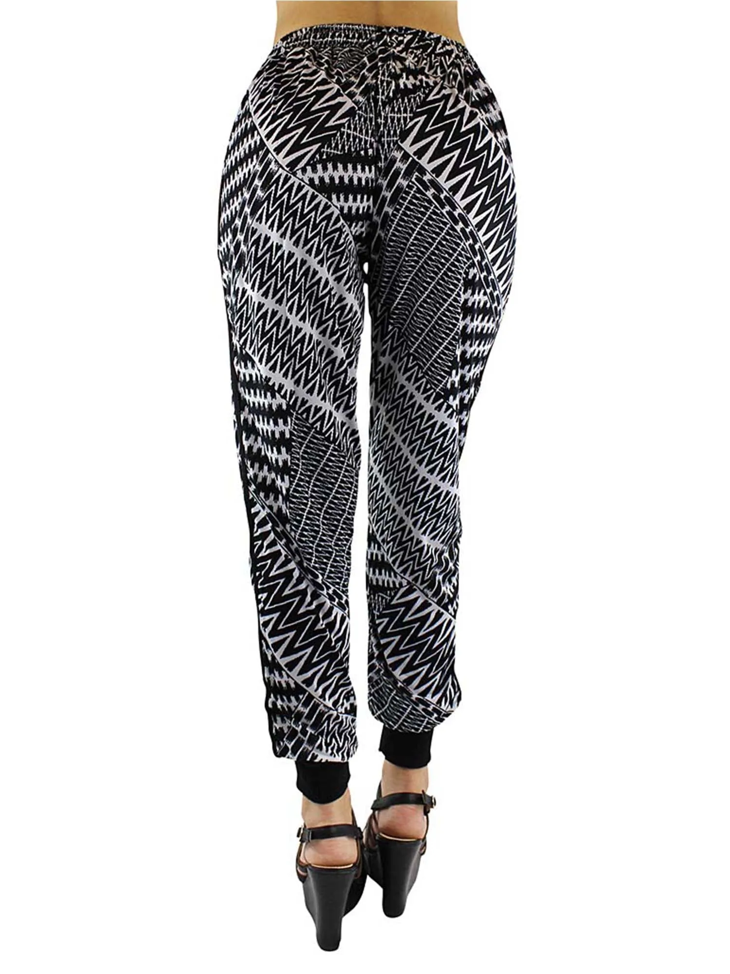 Black & White Geo Chevron Print Jogger Pants Size Medium