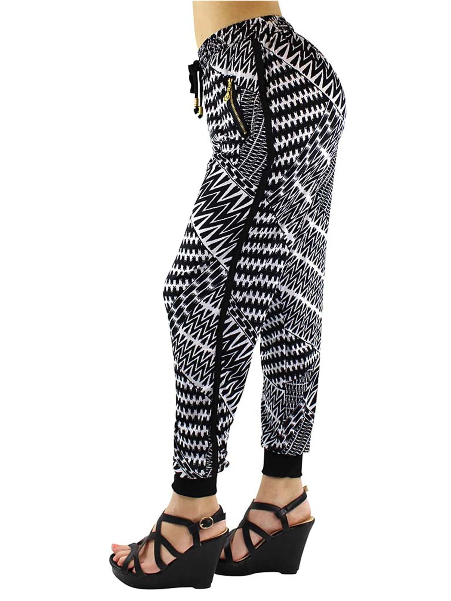 Black & White Geo Chevron Print Jogger Pants Size Medium