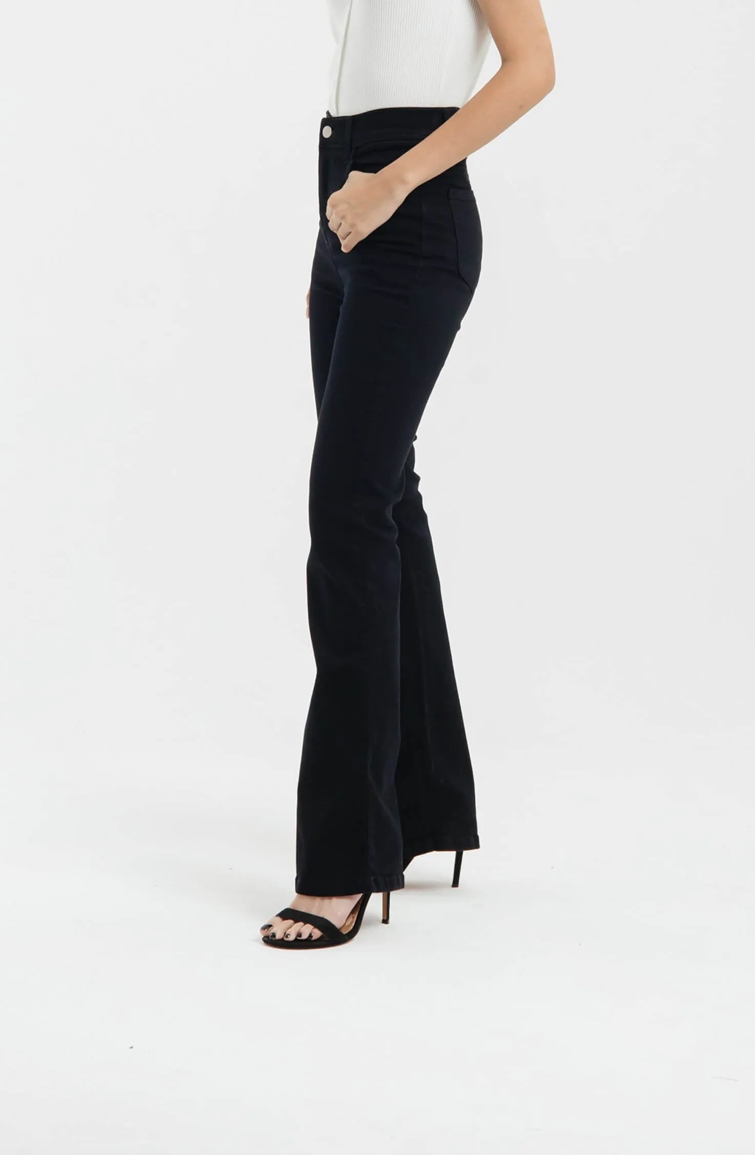 Black Elongating Flare Jeans