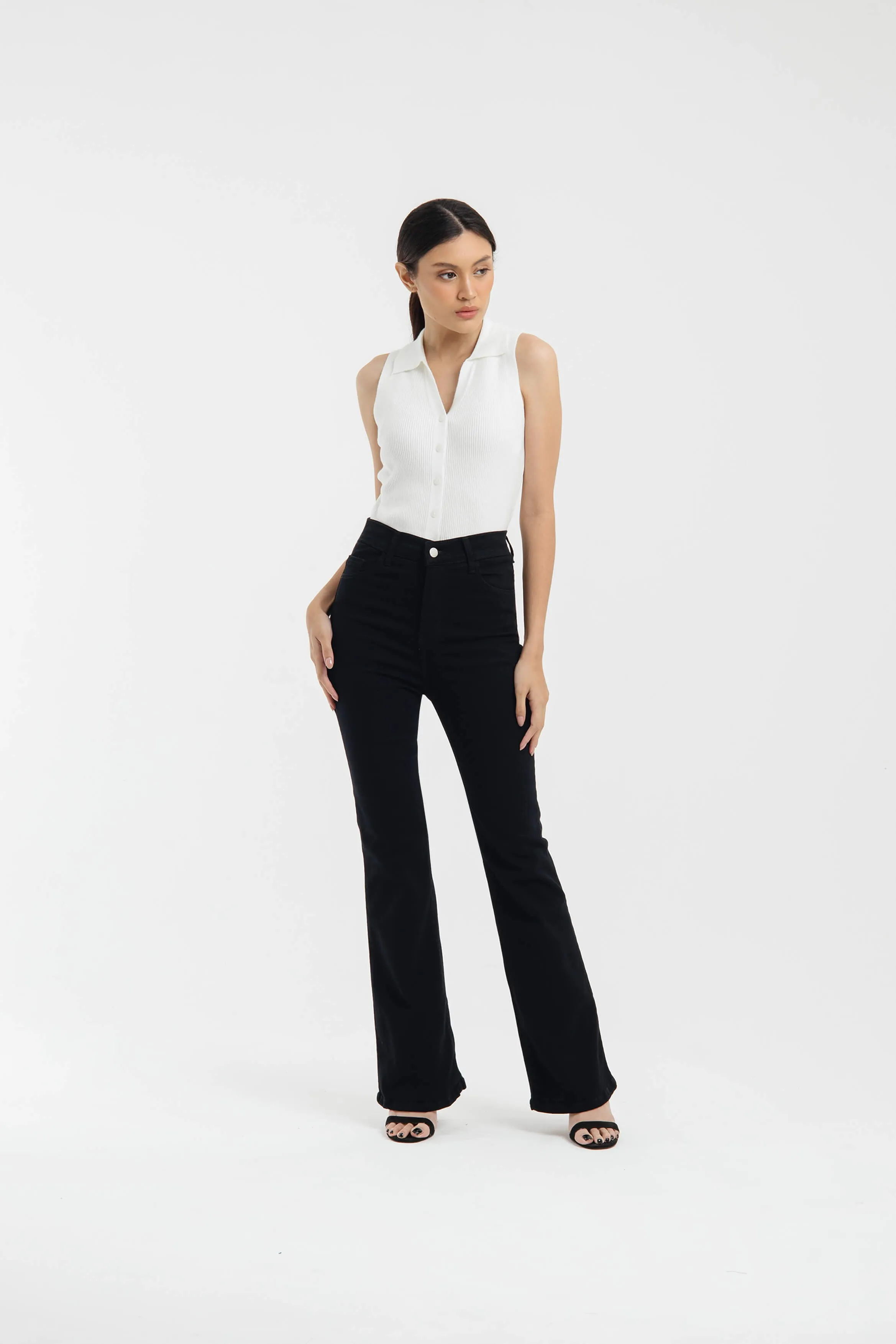 Black Elongating Flare Jeans