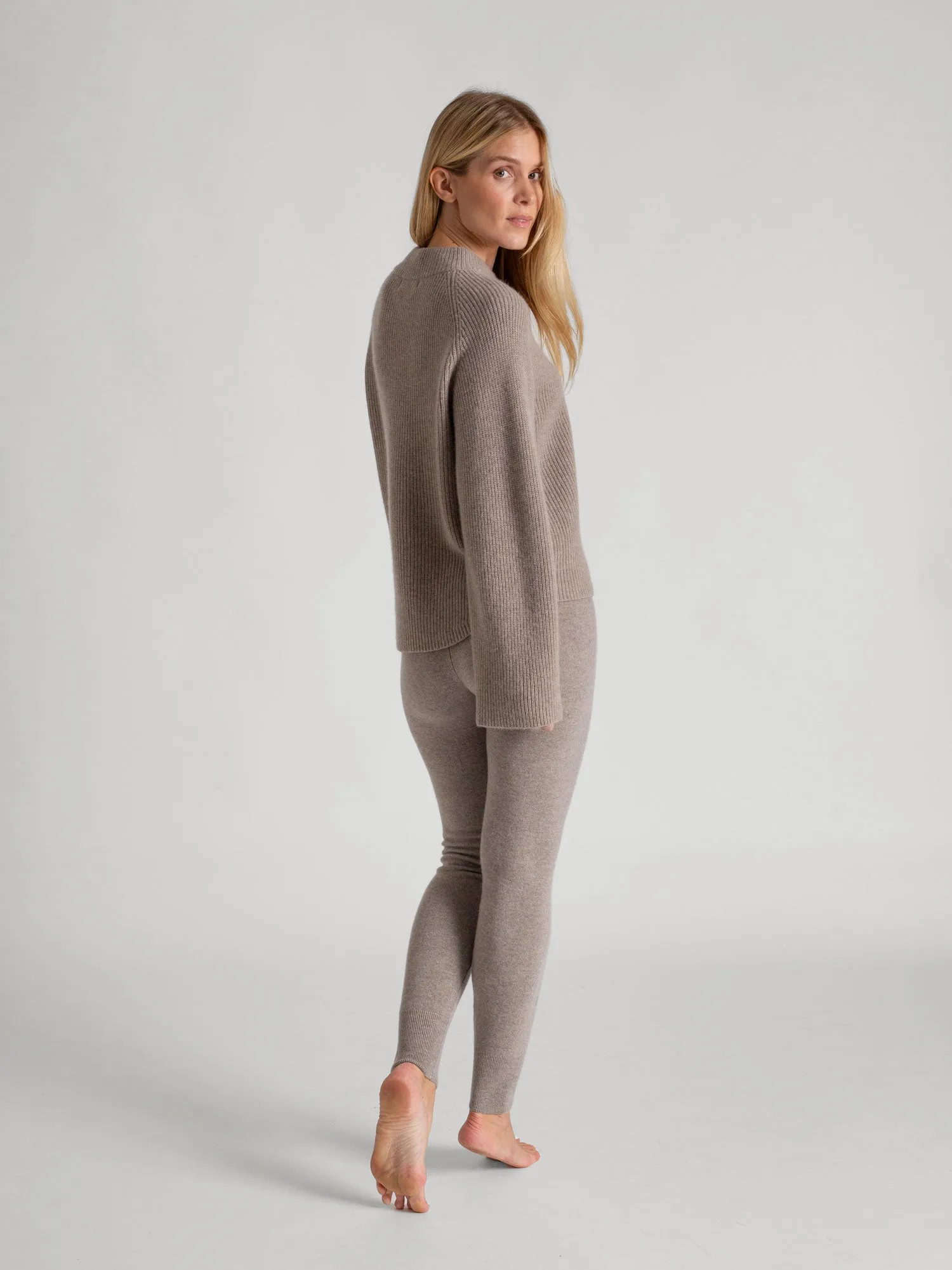 Cashmere sweater "Idun" - toast