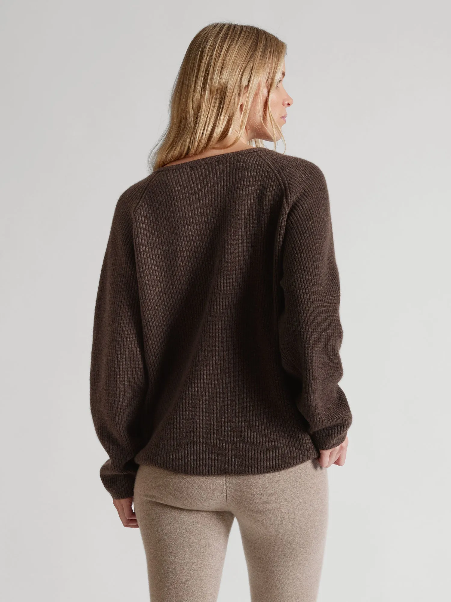 Cashmere sweater "Maya" - dark brown