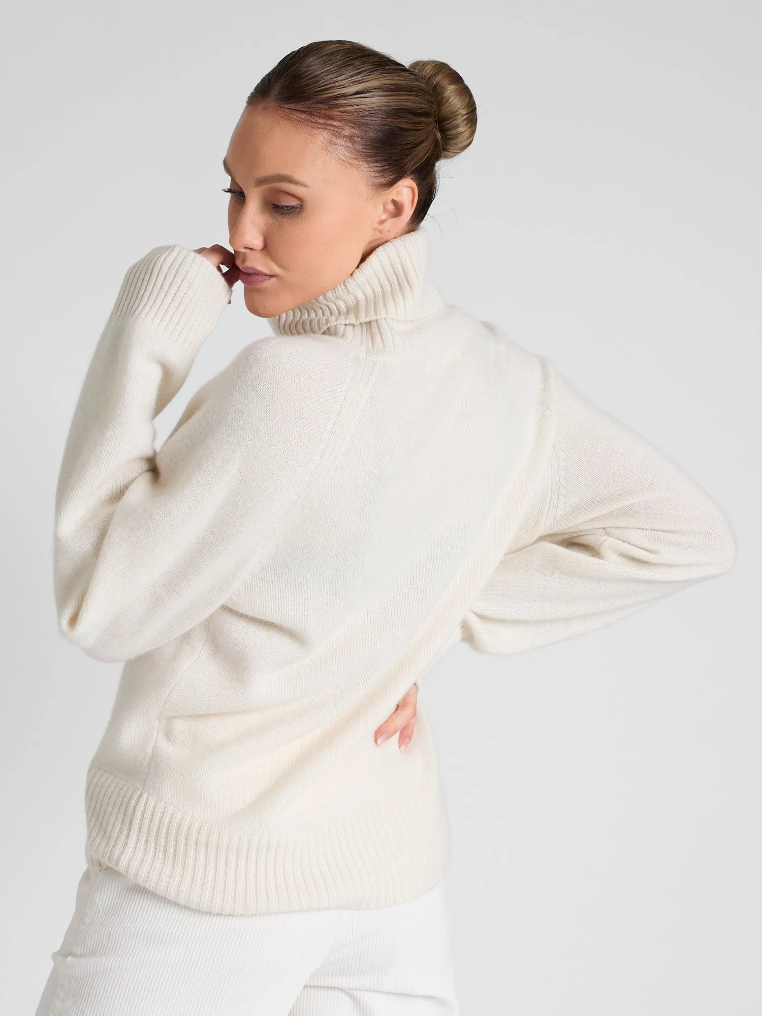 Cashmere sweater "Milano" - white