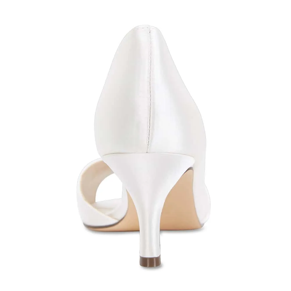 Contesa Heel in Ivory Satin