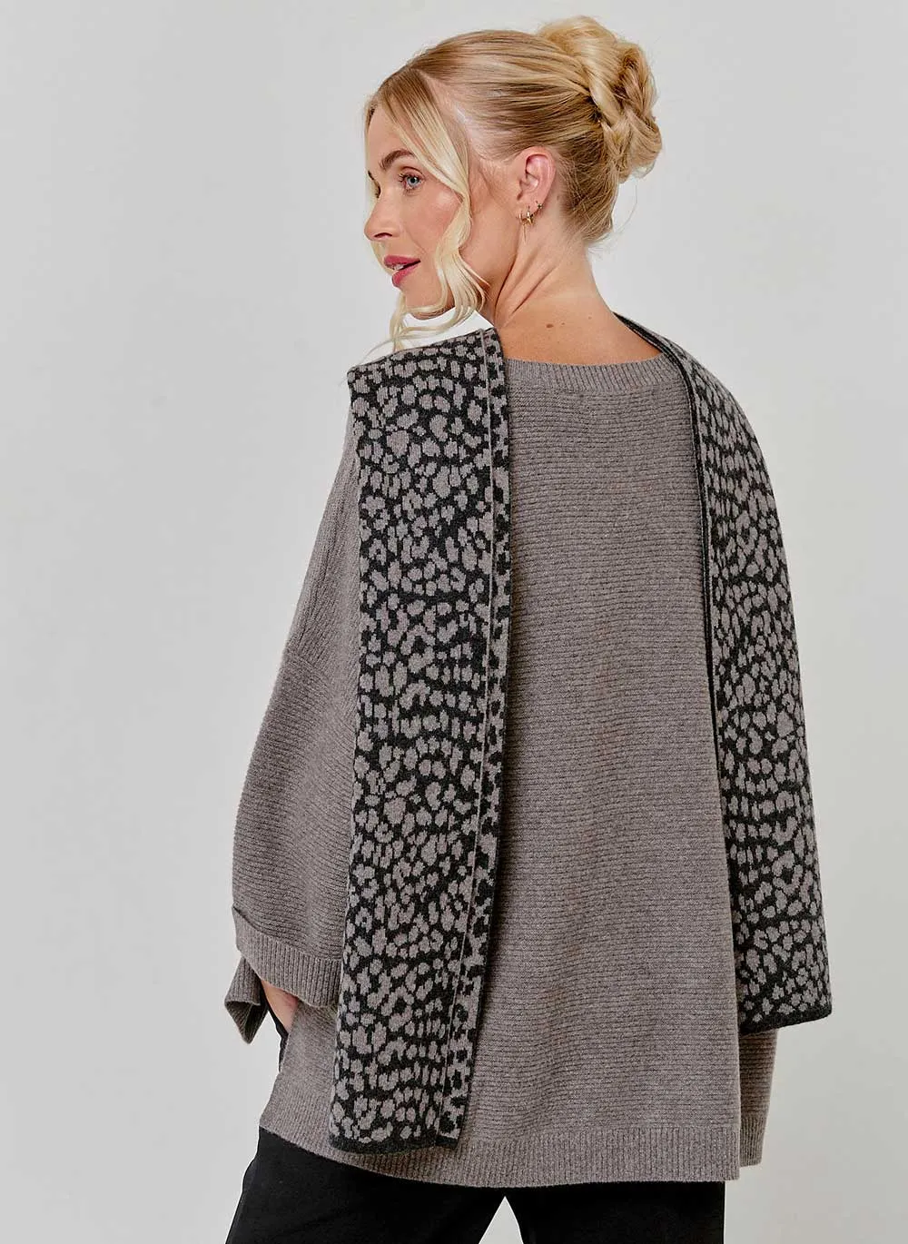 Leopard Cashmere Scarf - Charcoal