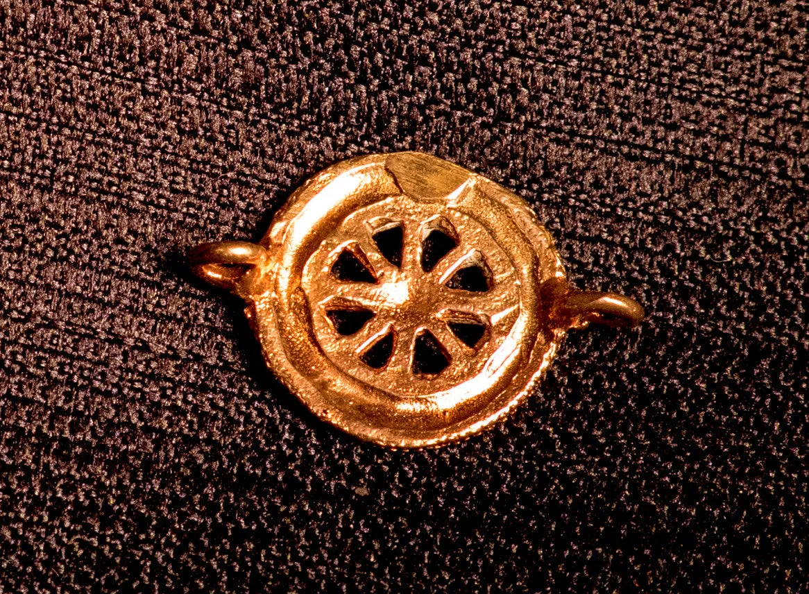 Roman Wheel Pendant - Y-16