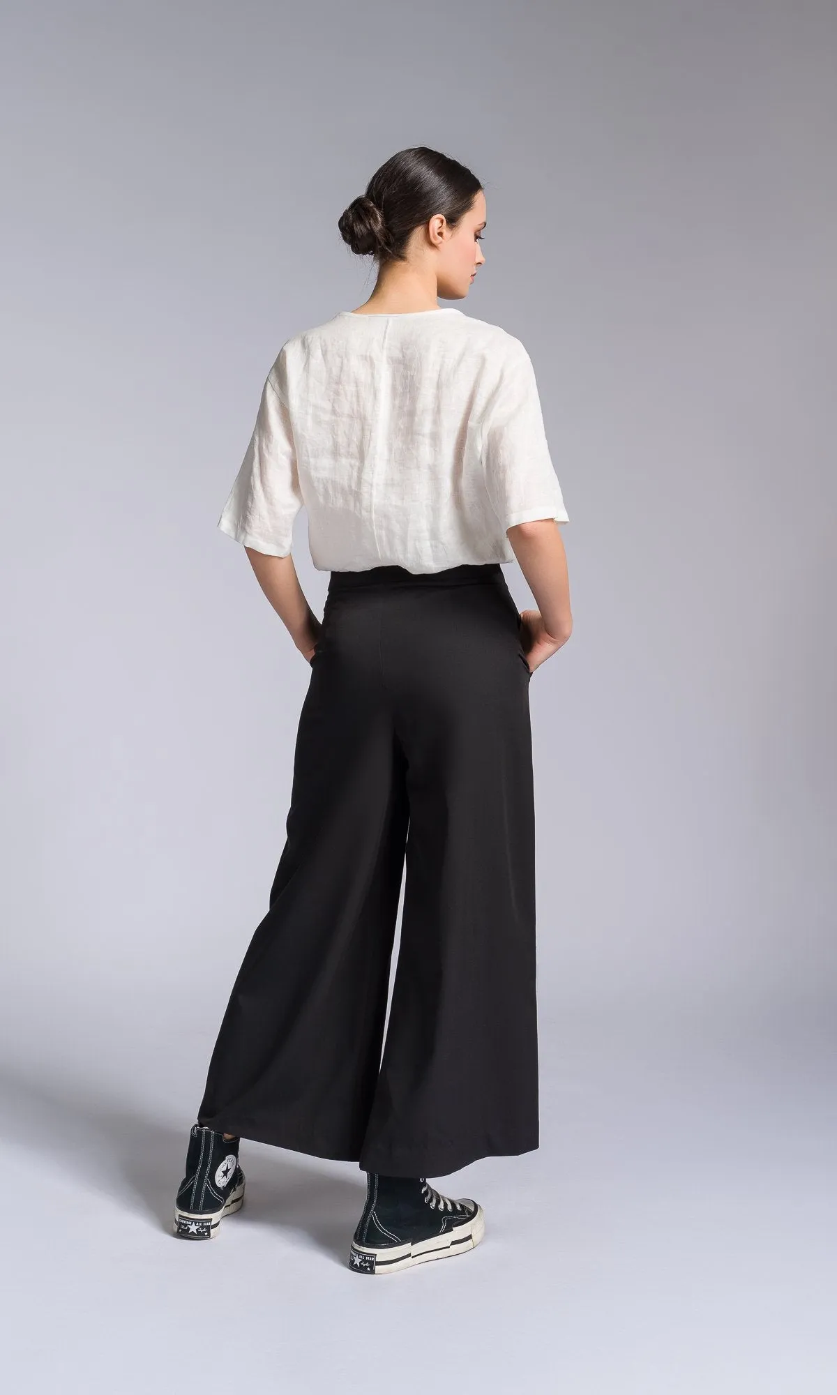 Wide Leg Pants with Front Pleat