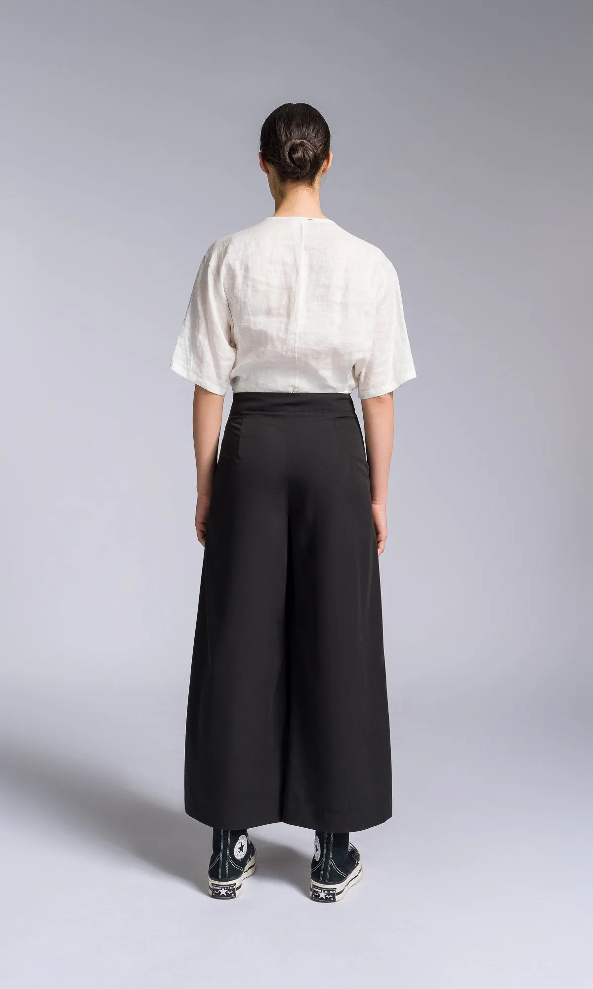 Wide Leg Pants with Front Pleat