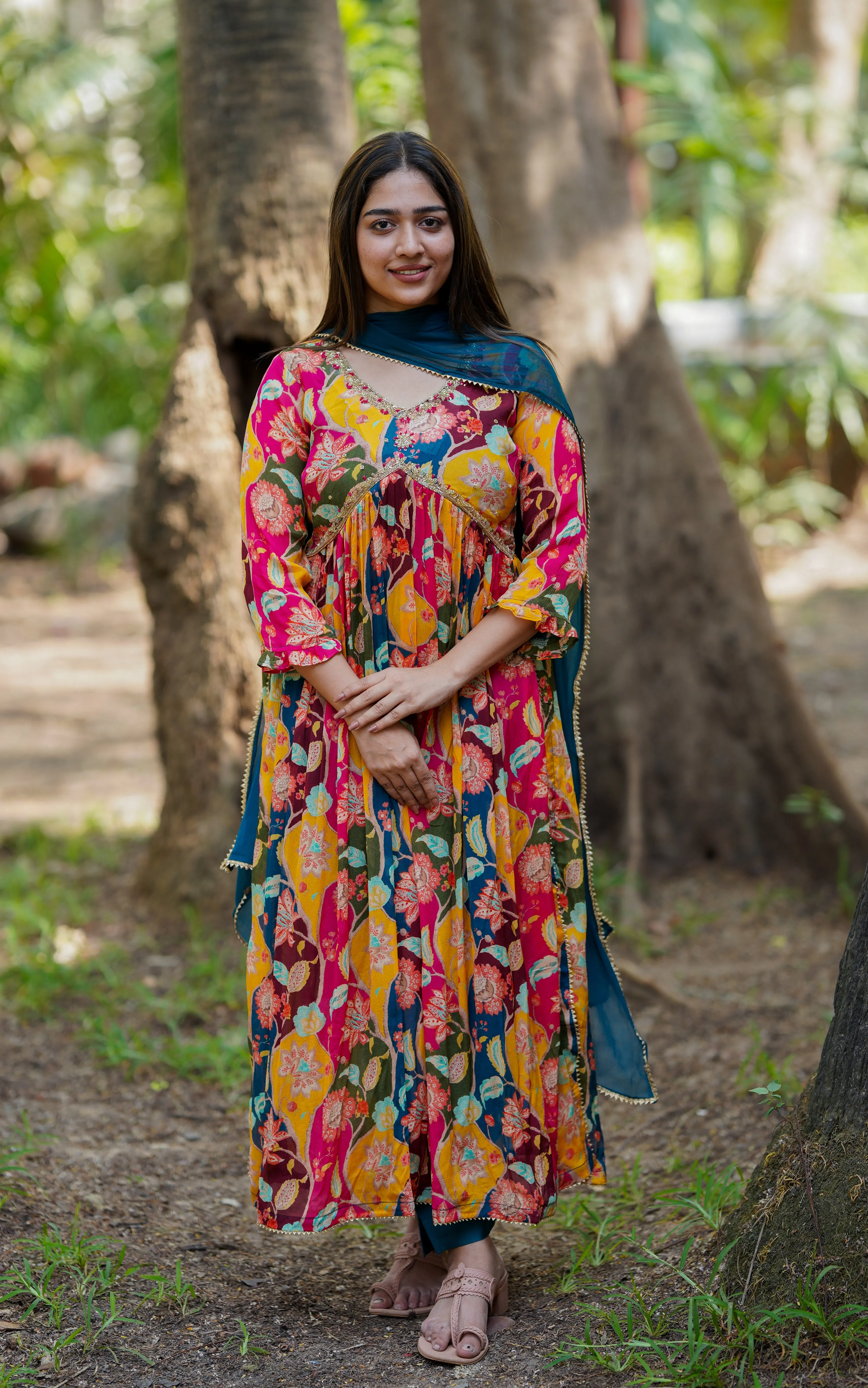 Yazhini A (Kurti Pant Dupatta)